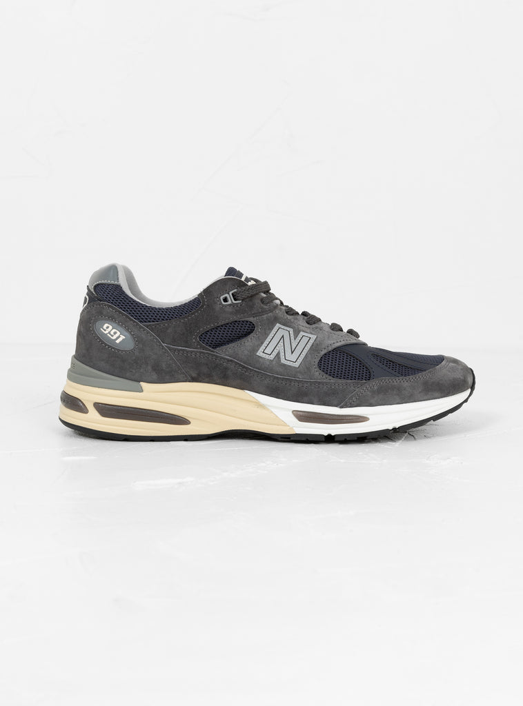 MADE in UK U991GG2 Dark Gull Grey & Midnight Navy at Couverture and The Garbstore