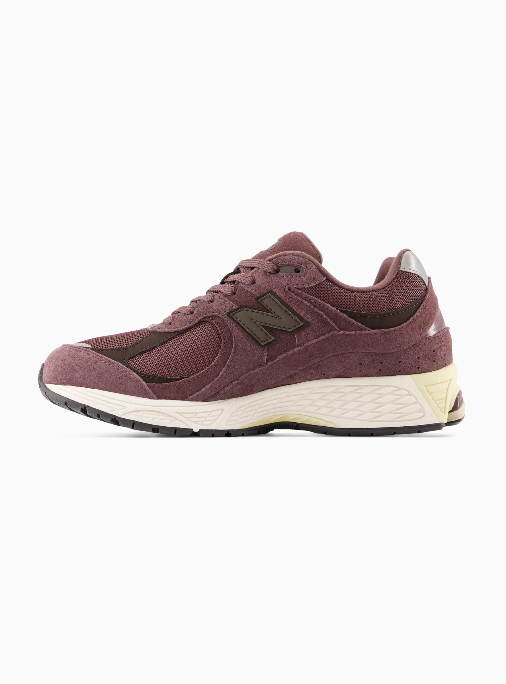 M2002RCD Sneakers Truffle by New Balance | Couverture & The Garbstore